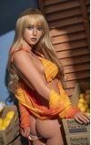 Zuri, a sua namorada de verão e ardente • SiliconGirls