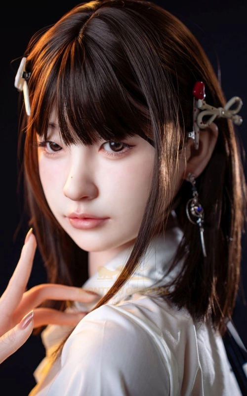 Yui, a tua namorada doce e encantadora • SiliconGirls