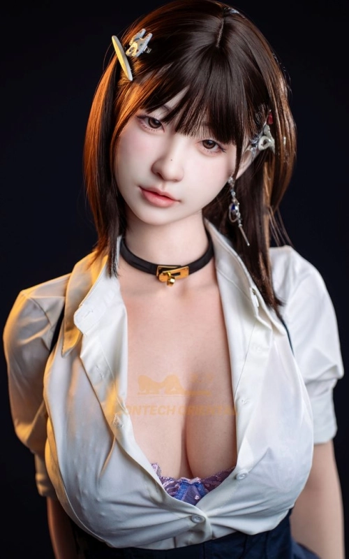 Yui, a tua namorada doce e encantadora • SiliconGirls