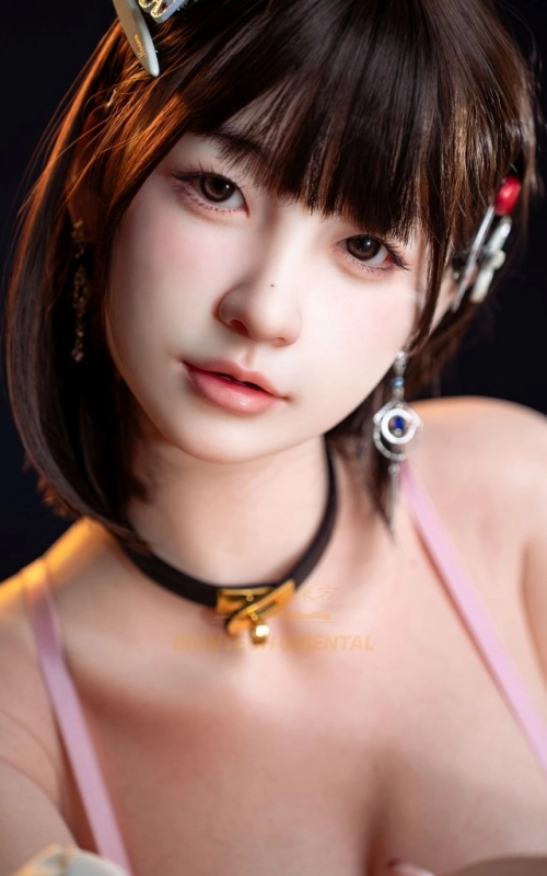 Yui, a tua namorada doce e encantadora • SiliconGirls