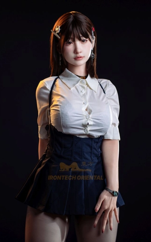 Yui, a tua namorada doce e encantadora • SiliconGirls