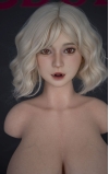 Maiya, curvas irresistibles • SiliconGirls