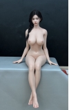 Liang, radiante e agradecida • SiliconGirls