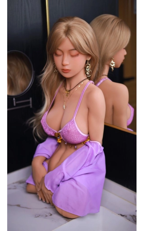 Torso Nerina, uma doce bela adormecida • SiliconGirls