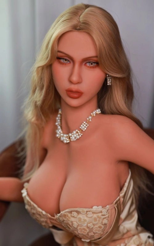 Angelica, a tua namorada bonita e na moda • SiliconGirls