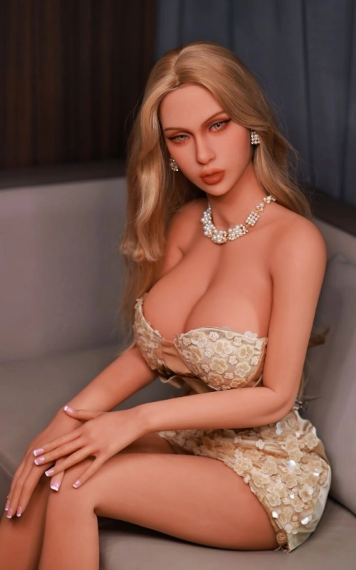 Angelica, a tua namorada bonita e na moda • SiliconGirls