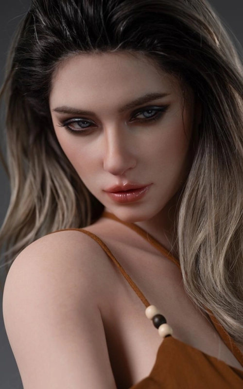 Carina, una belleza sensual y provocativa • SiliconGirls