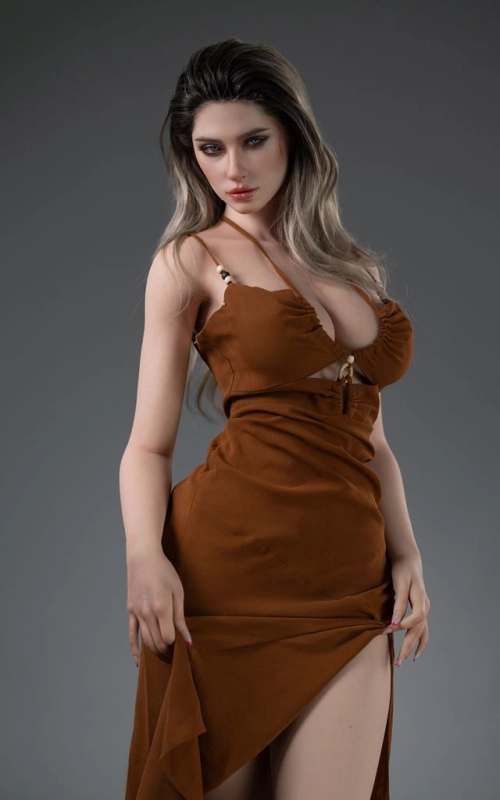 Carina, una belleza sensual y provocativa • SiliconGirls