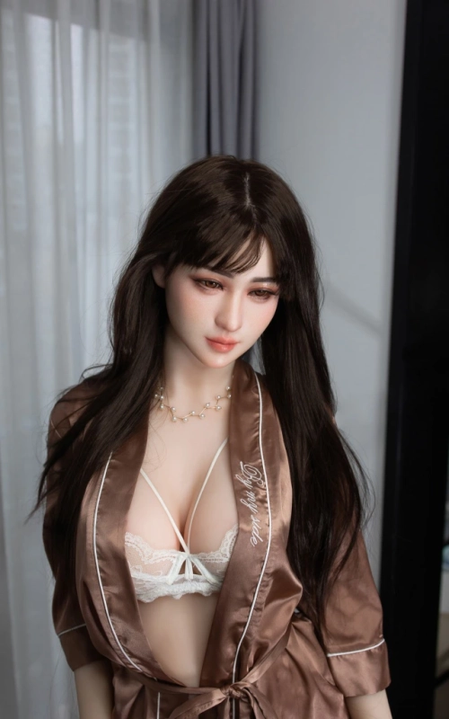 Airina, una joven muy excitante • SiliconGirls