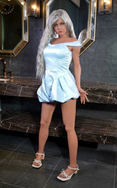 Crystal, dulzura con un lado muy picante • SiliconGirls