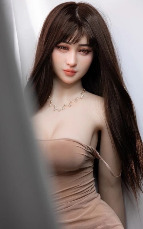 Airina, una joven muy excitante • SiliconGirls