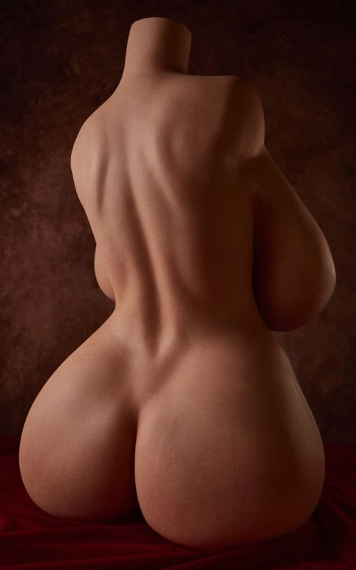 Torso Livia, criada para te satisfazer • SiliconGirls