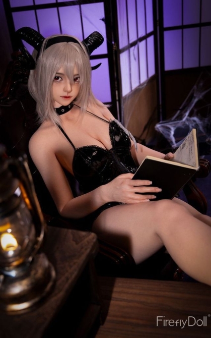 Nanako diablilla traviesa • SiliconGirls