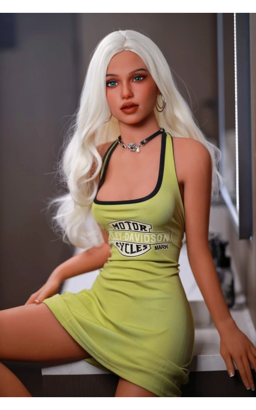 Jade modesta e leal • SiliconGirls