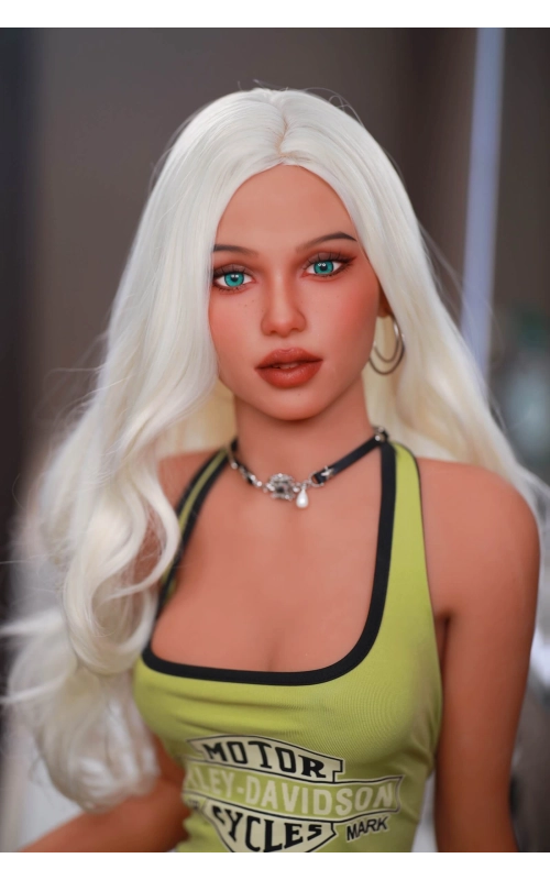 Jade modesta e leal • SiliconGirls
