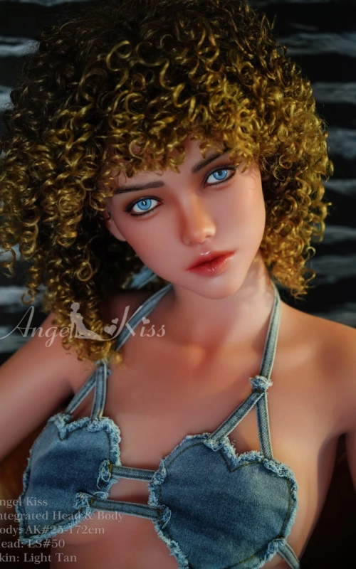 Cian, exotica y leal • SiliconGirls