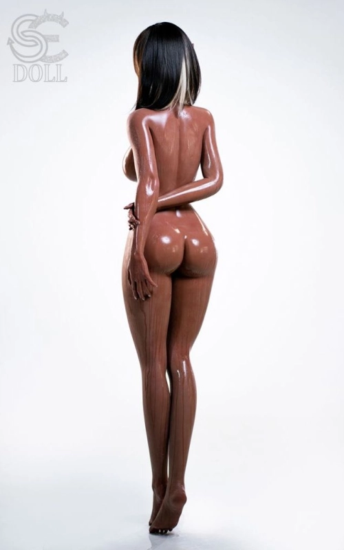 Regina, a modelo apaixonada • SiliconGirls
