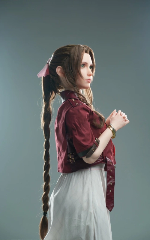 Aerith, una intrépida aventurera • SiliconGirls