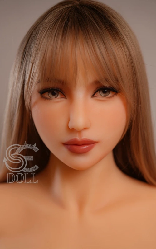Wynette, disfruta del BDSM • SiliconGirls
