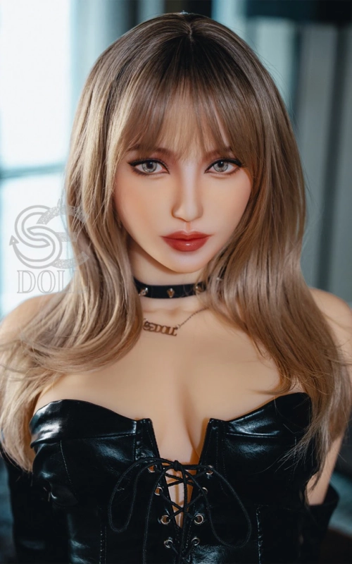 Wynette, disfruta del BDSM • SiliconGirls