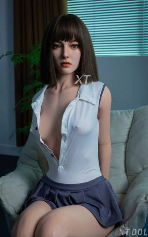 Ina Crush, beleza escultural • SiliconGirls