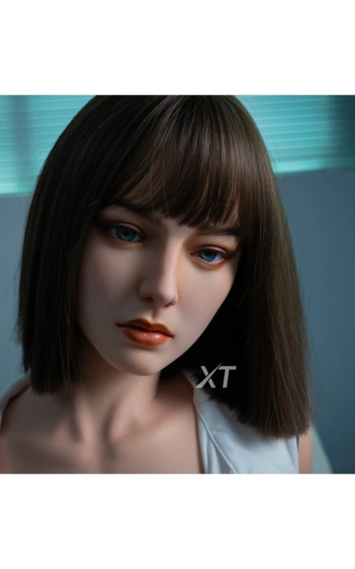Ina Crush, beleza escultural • SiliconGirls