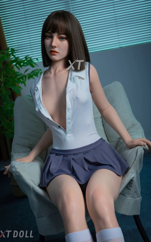 Ina Crush, beleza escultural • SiliconGirls