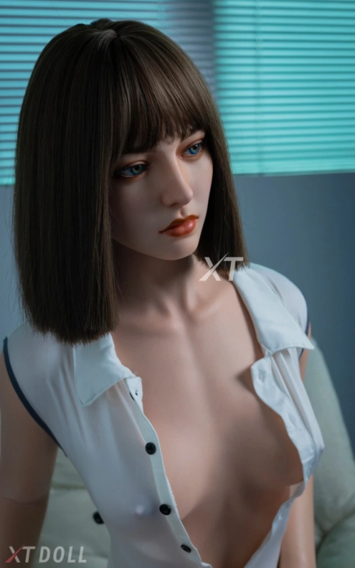 Ina Crush, beleza escultural • SiliconGirls