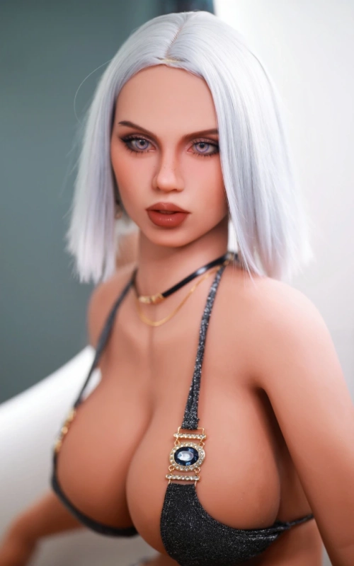 Elin, perfecta y explosiva • SiliconGirls