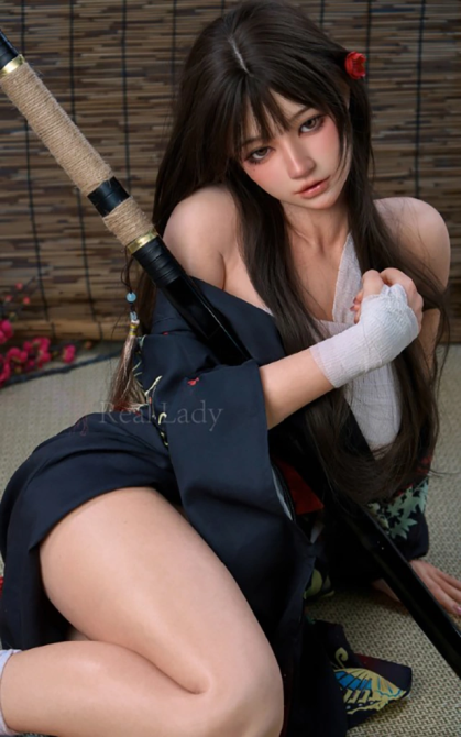 Hina, herdeira perigosa • SiliconGirls