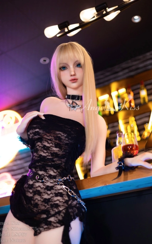 Clara, hermosa y decidida • SiliconGirls