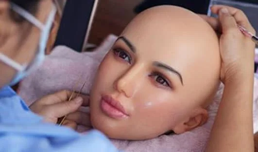 Irontech Doll, descubre cómo se fabrican las Sex Dolls 30 irontech doll maquillaje 2