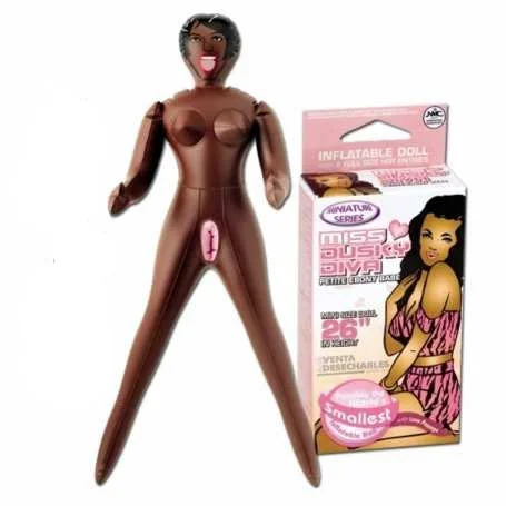 Descubre el oscuro pasado de las muñecas hinchables 7 muñecas hinchables