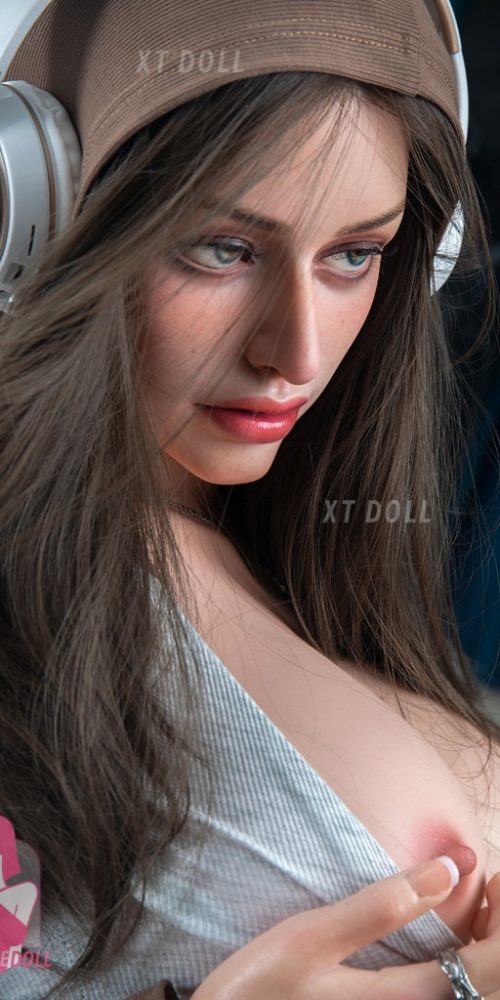 everleigh 162g xt 19 xt doll 12