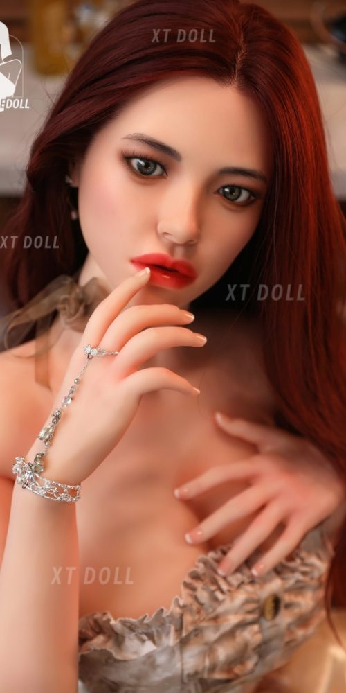 hailey 157f xt 13 xt doll 02