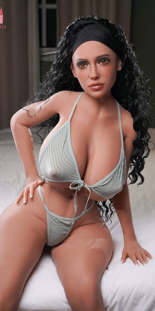 madeleine 141h 43 dolls castle 01