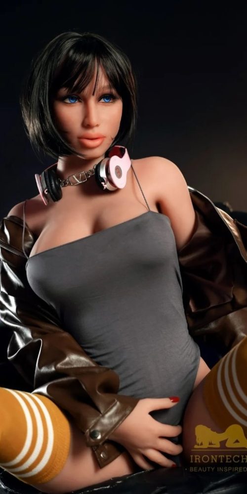 zarah 167d zara 103 irontech doll 02