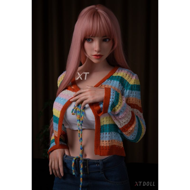 sophia 165e xt 5 silicone xt doll 03