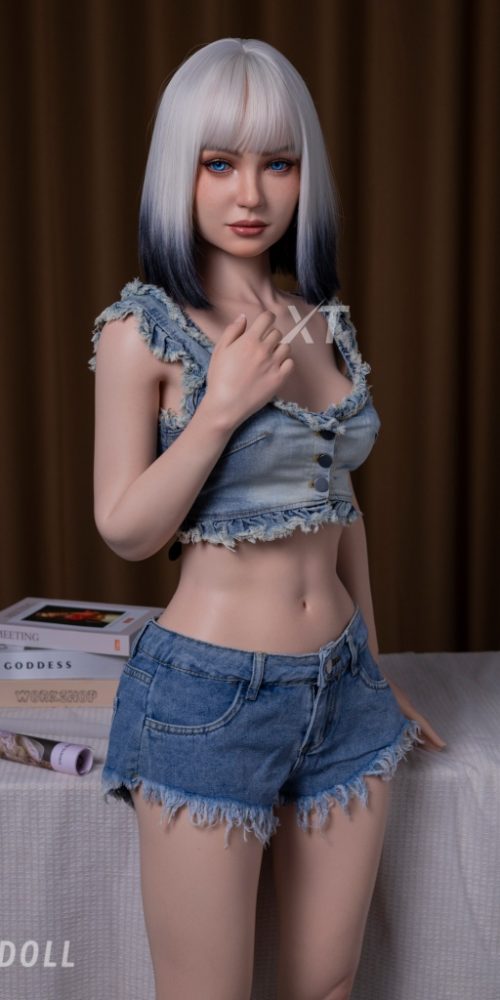 nicole 161b xt 31b silicone xt doll 02