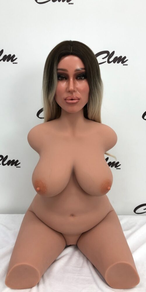 torso savanna 874 savannah factory hybrid black climax doll 01