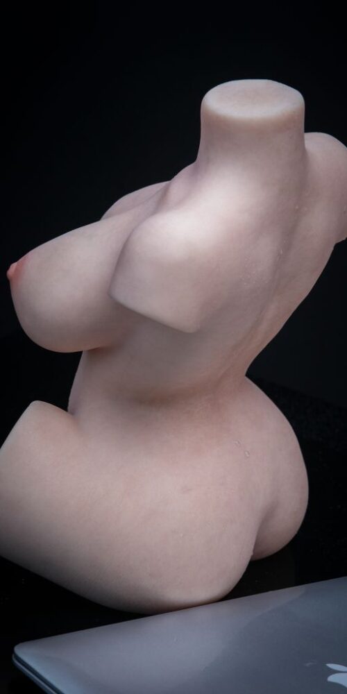 torso hannah 036 silicone lovenestle 17