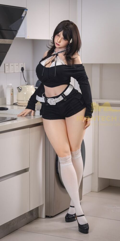 katty 165 32 max silicone natural irontechdoll 06