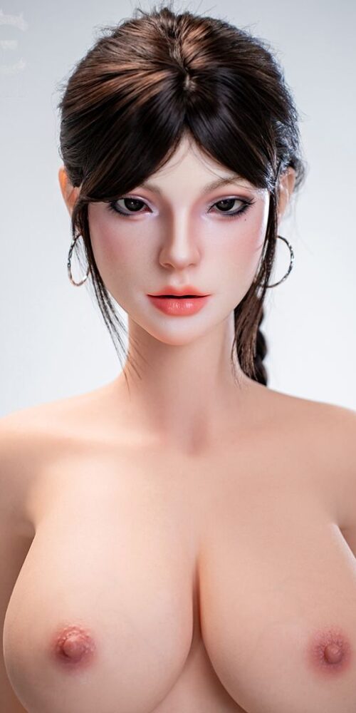 Nadia Voss - Image 17